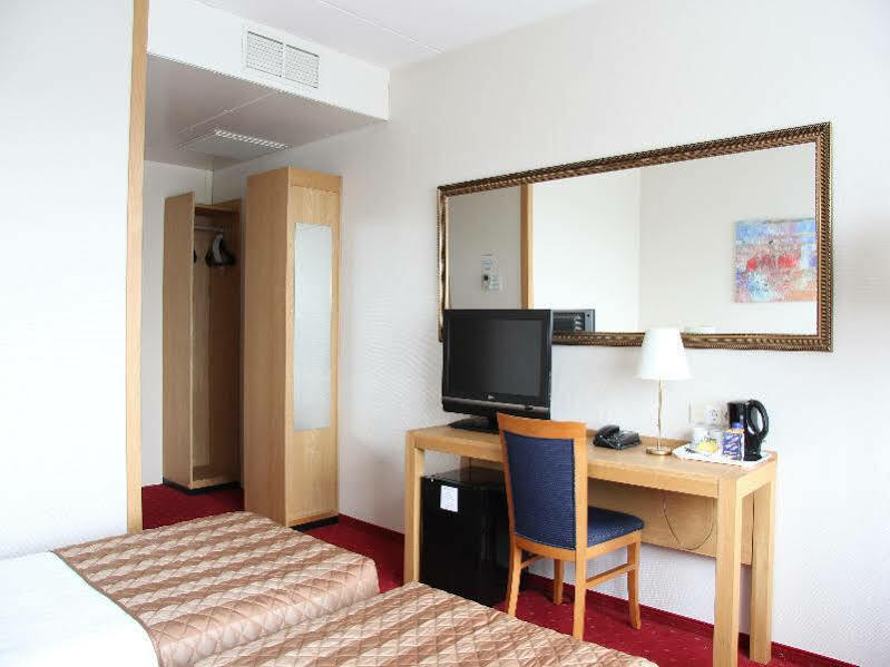 Bastion Hotel Rotterdam Alexander Экстерьер фото